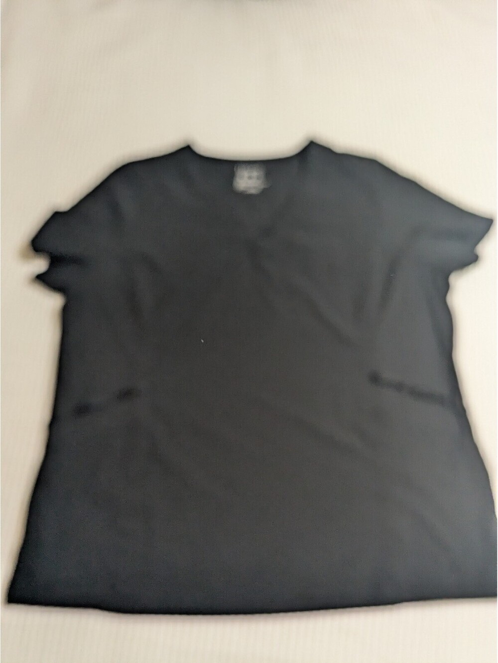 Hanes black scrub top